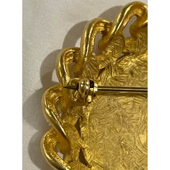 ✨Authentic Vintage GIVENCHY PARIS Logo Large Brooch Pin - Picture 3 of 11